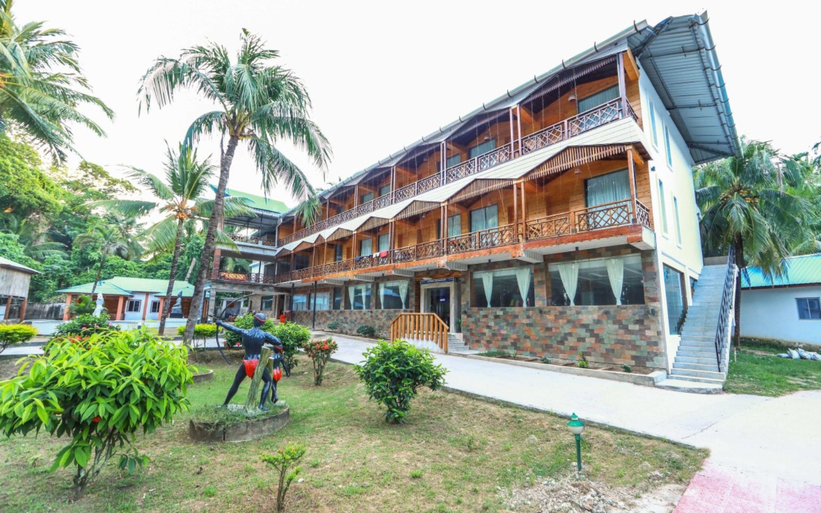 Pearl Park Beach Resort 
